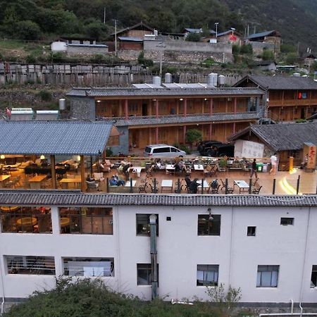 Tiger Leaping Gorge Tea Horse Gasthaus Шангри-Ла Экстерьер фото