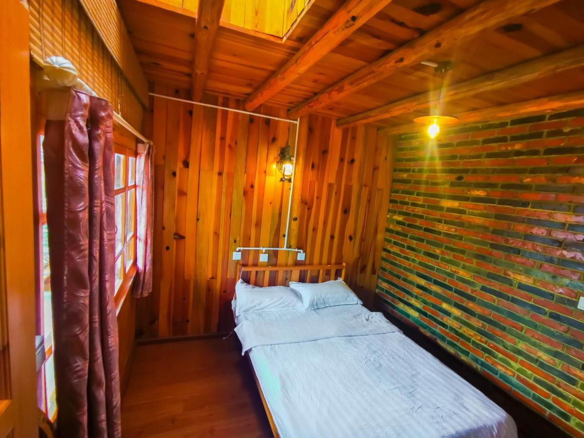 Tiger Leaping Gorge Tea Horse Gasthaus Шангри-Ла Экстерьер фото