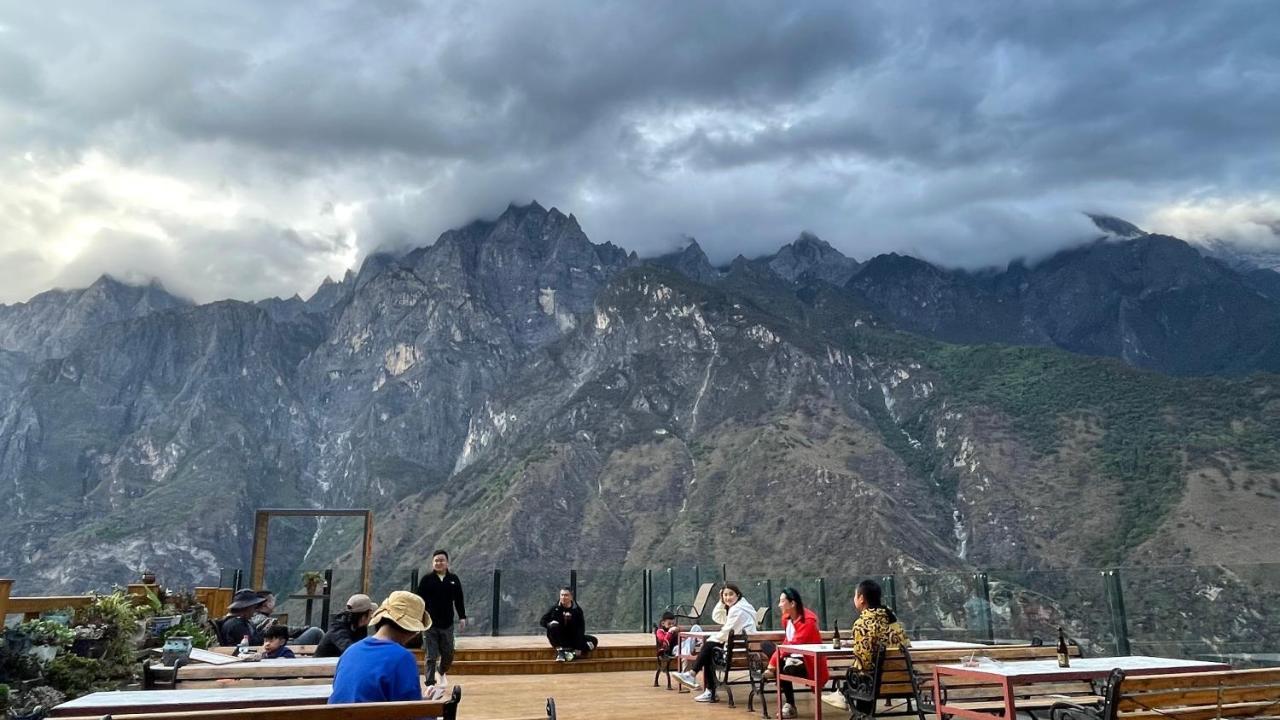 Tiger Leaping Gorge Tea Horse Gasthaus Шангри-Ла Экстерьер фото