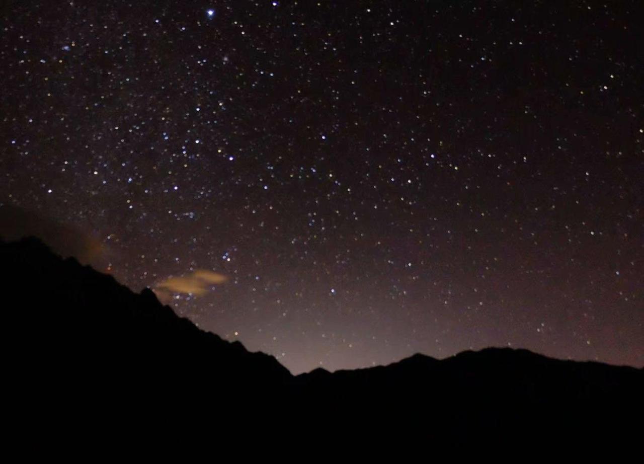 Tiger Leaping Gorge Tea Horse Gasthaus Шангри-Ла Экстерьер фото