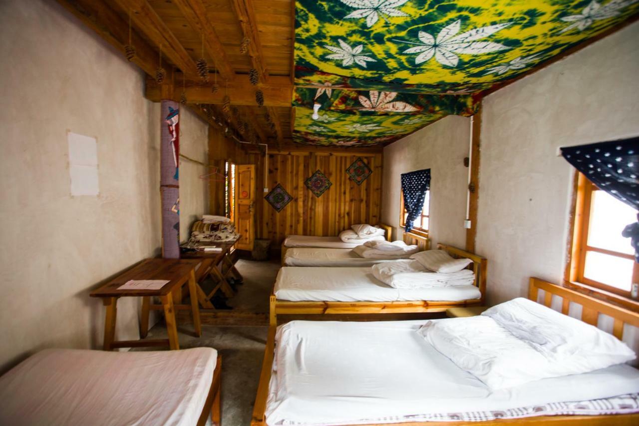 Tiger Leaping Gorge Tea Horse Gasthaus Шангри-Ла Экстерьер фото