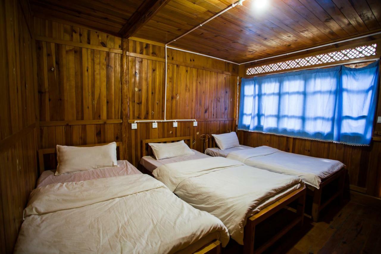 Tiger Leaping Gorge Tea Horse Gasthaus Шангри-Ла Экстерьер фото